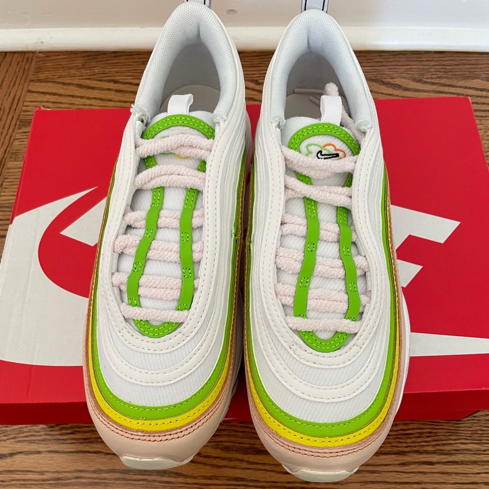 Brand new in box Nike Air Max 97. Rare colors !